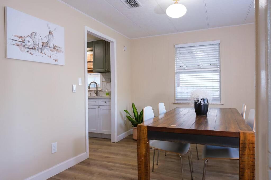 Vila House Near Tampa Zoo And Busch Gardens, Free High Speed Wifi Exteriér fotografie